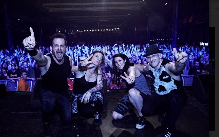 LIFE OF AGONY grabando con productora de Tool