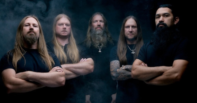 AMON AMARTH estrena video “Crack The Sky” AMON AMARTH estrena video “Crack The Sky”