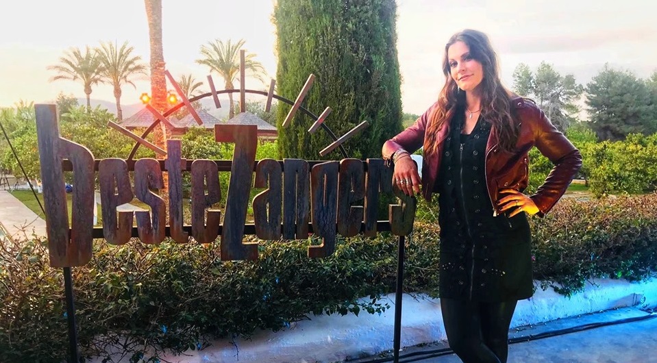 FLOOR JANSEN se presenta por primera vez en “De Beste Zangers” FLOOR JANSEN se presenta por primera vez en “De Beste Zangers”