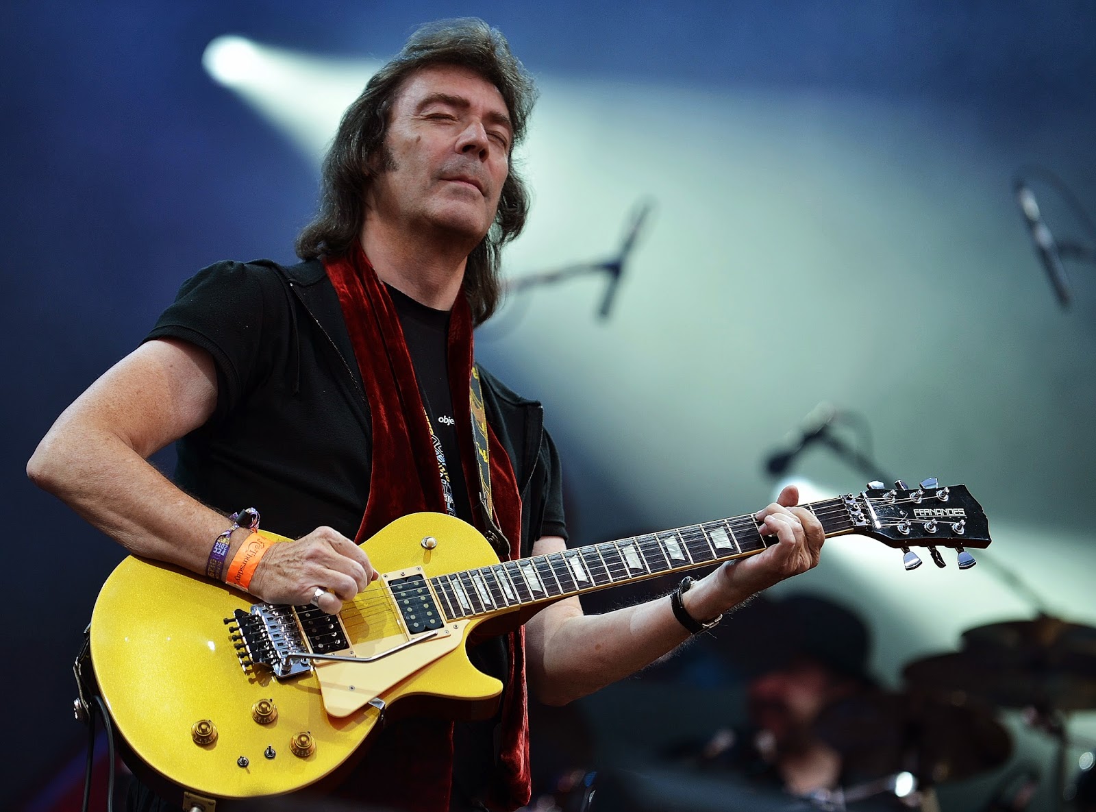 STEVE HACKETT y sus lanzamientos de 2019