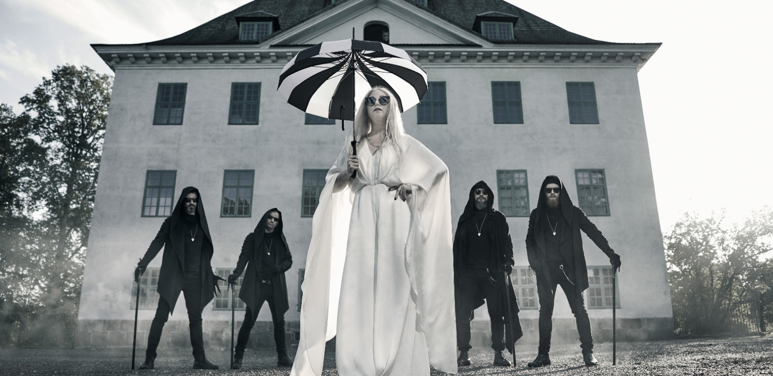 DARK SARAH firma con Napalm Records