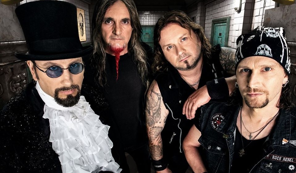 ENTREVISTA: Dominik Sebastian (SERIOUS BLACK)