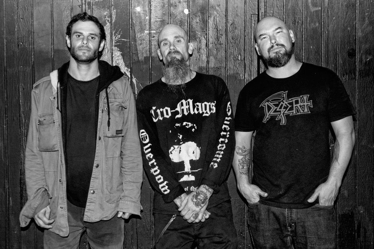 MONDO GENERATOR – Fuck It (ALBUM REVIEW)