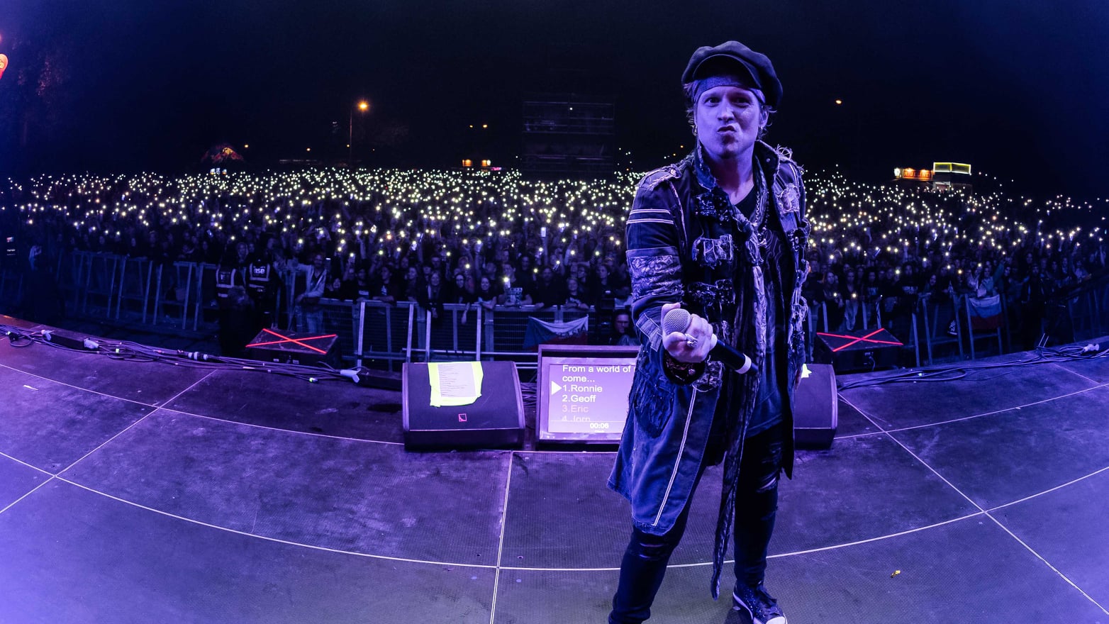 TOBIAS SAMMET entrega su apoyo a la primera linea COVID-19