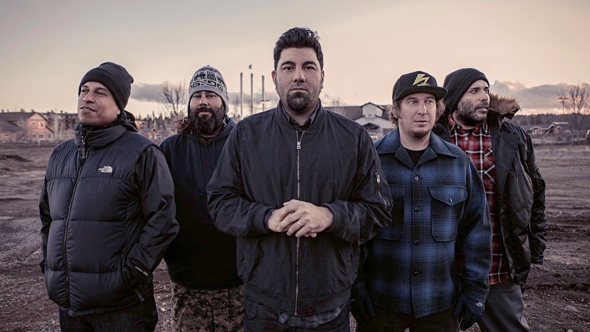 DEFTONES sorprende con nuevo disco remix