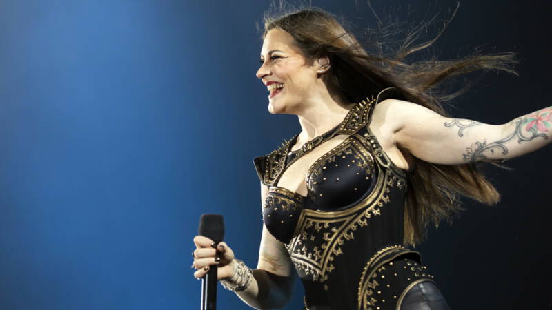 FLOOR JANSEN – Lanza serie de Masterclasses en YouTube