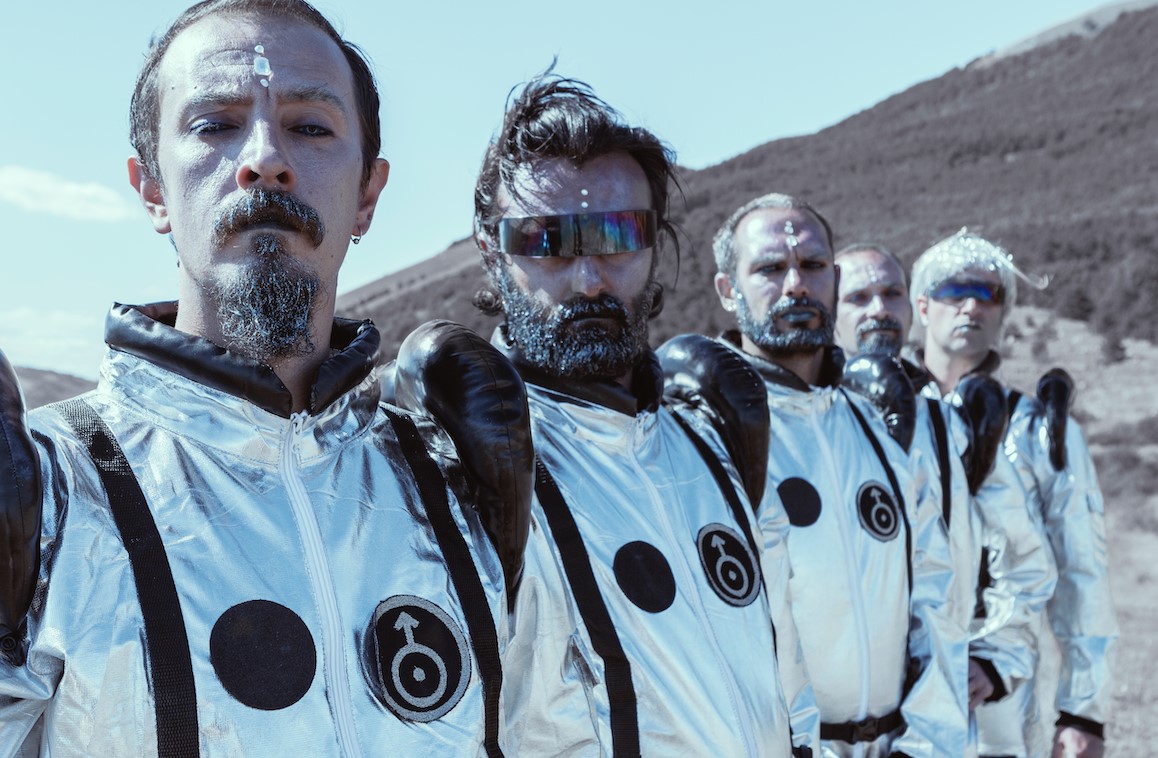 NANOWAR OF STEEL estrena nuevo y original video