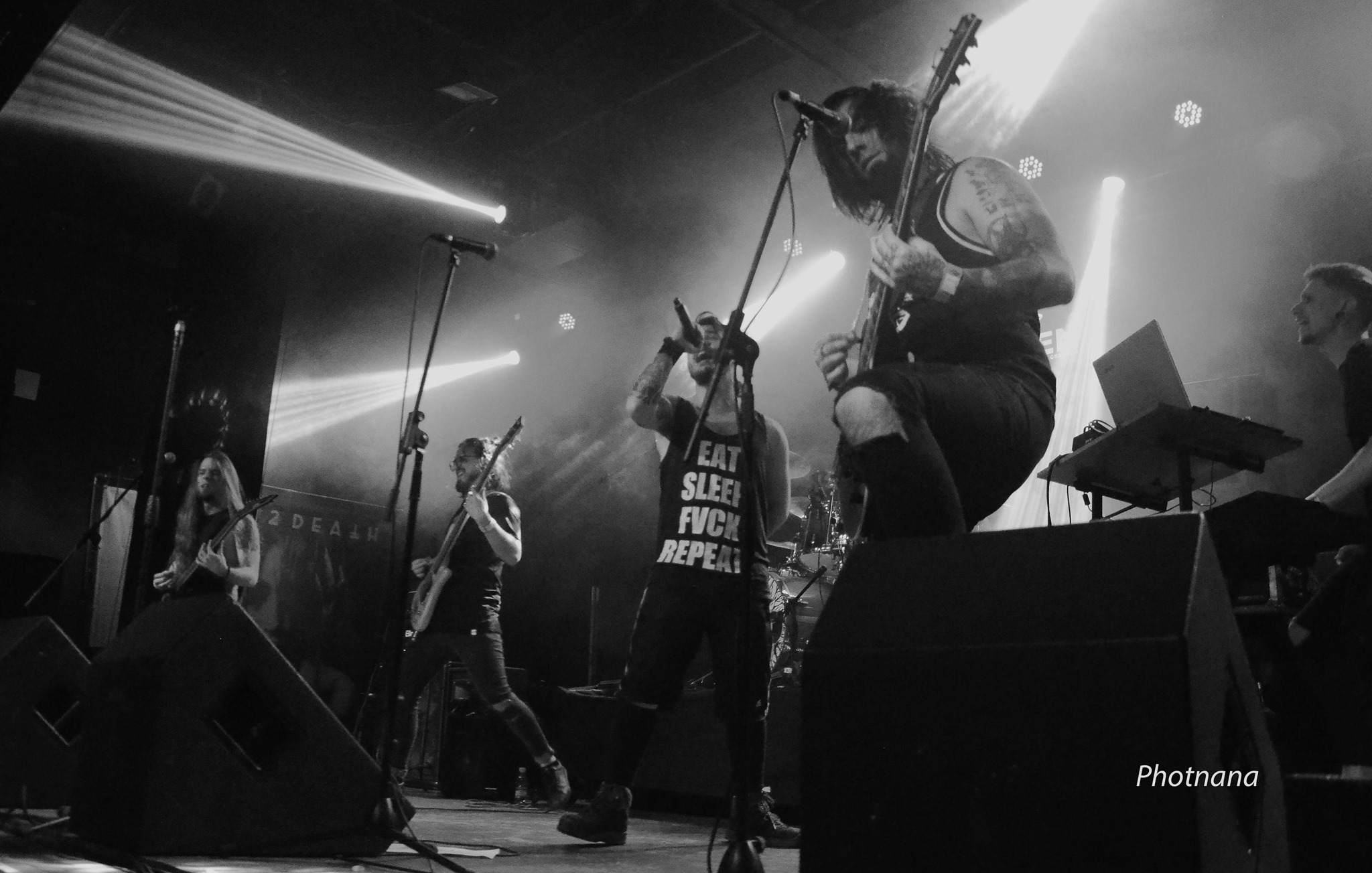 Metal Addiction Presenta: CLOSING THE EARTH, core desde España Metal Addiction Presenta: CLOSING THE EARTH, core desde España