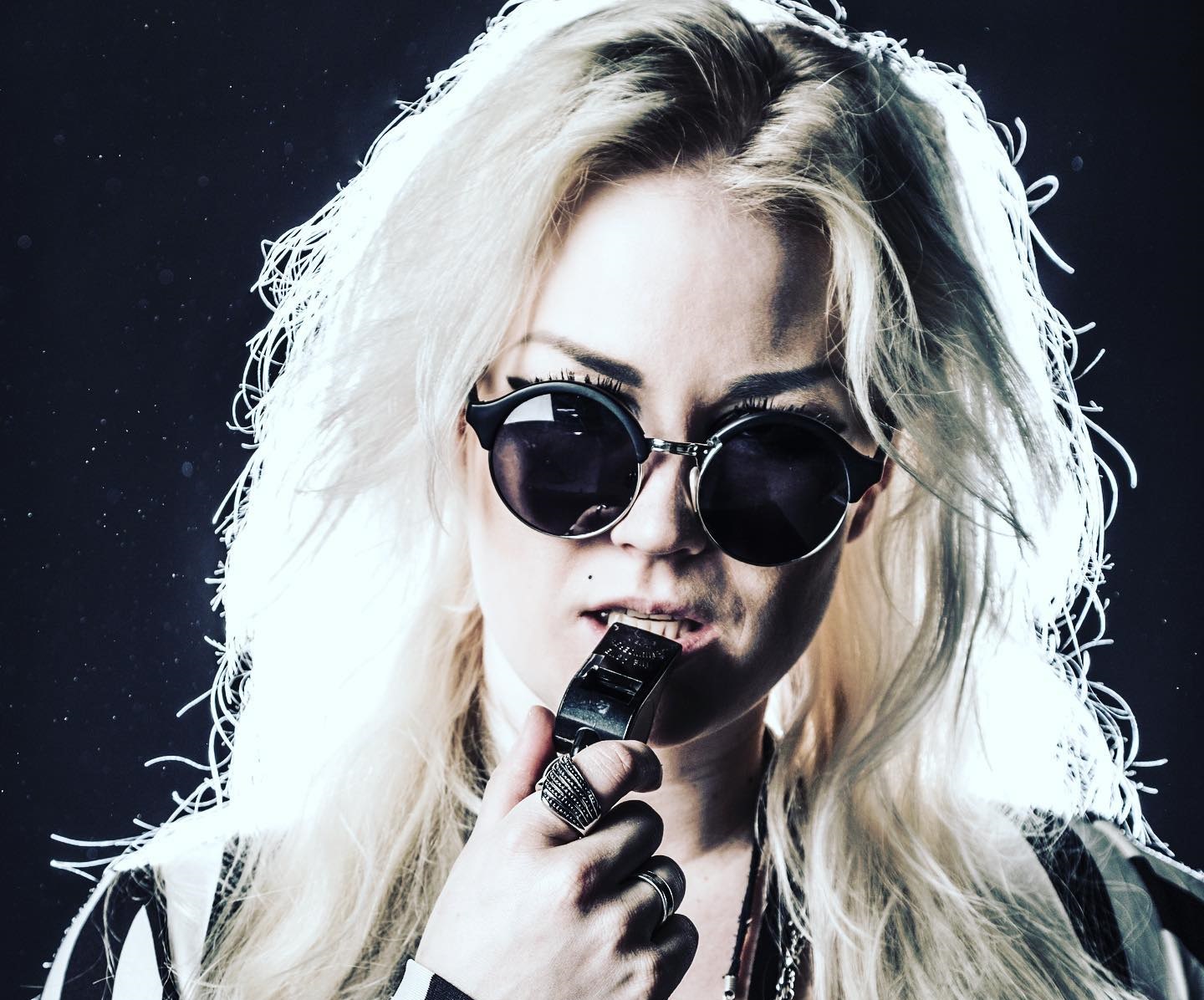 NOORA LOUHIMO (BATTLE BEAST): Lanzamiento de su Album Solista