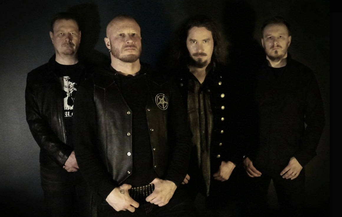 DARKWOODS MY BETROTHED sorprende con su primer single después de 23 años DARKWOODS MY BETROTHED sorprende con su primer single después de 23 años