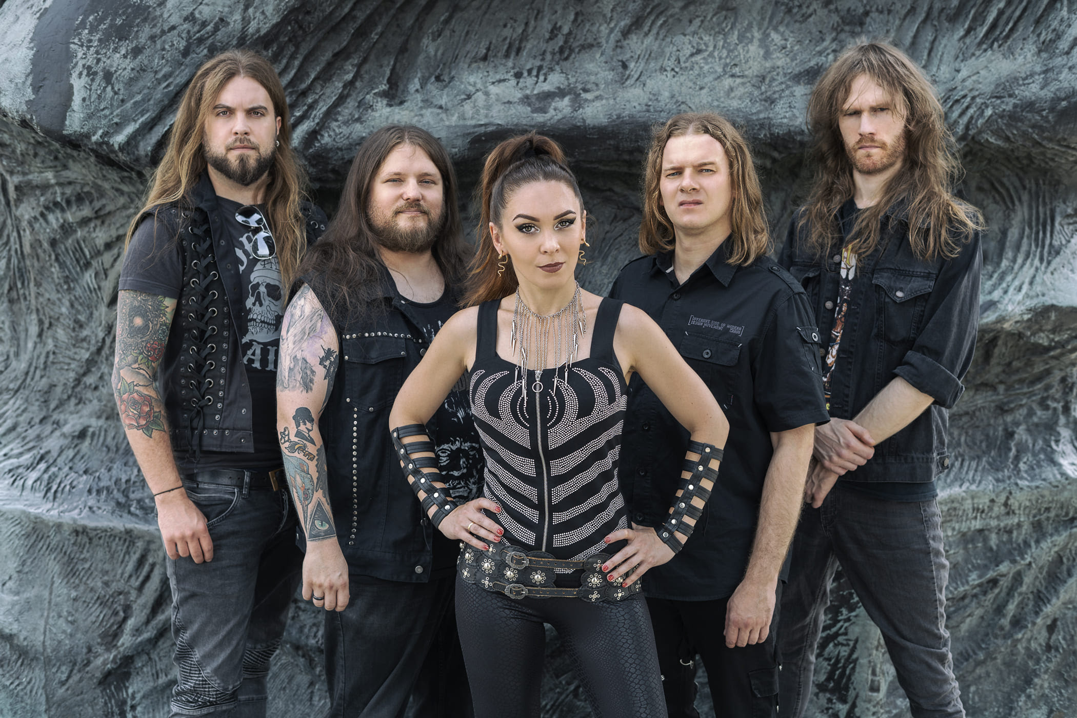 CRYSTAL VIPER estrena “Live in Studio” y anuncia nuevo mini-album