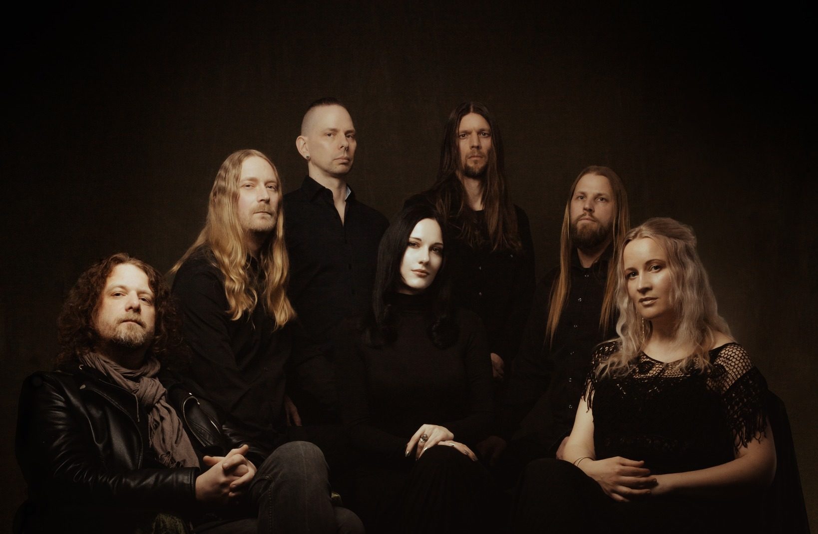 DRACONIAN: Heike deja la banda y regresa Lisa Johansson DRACONIAN: Heike deja la banda y regresa Lisa Johansson