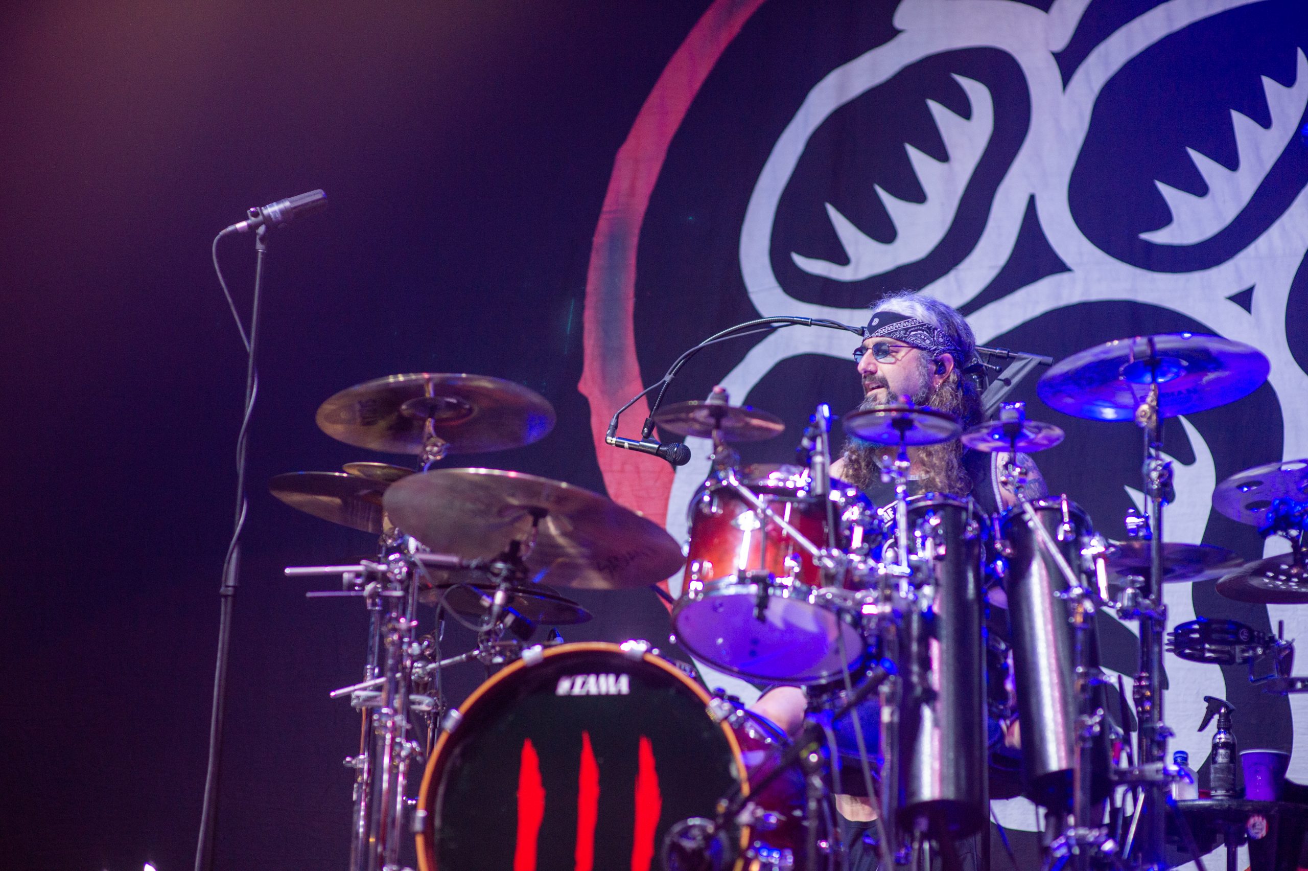 <strong>THE WINERY DOGS / Velvet Chains – Alzando la Huella Rockera en Santiago</strong>