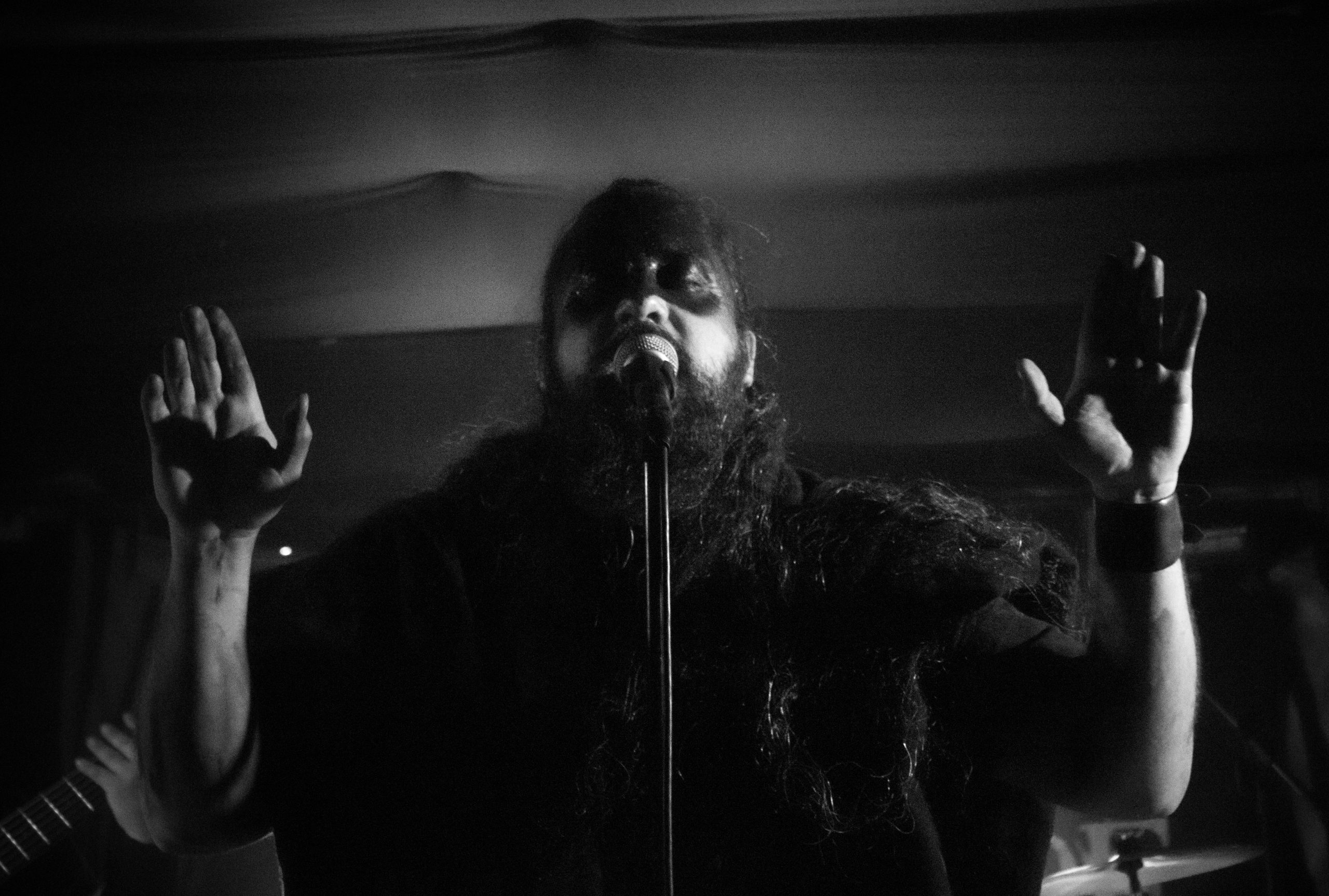 WEIGHT OF EMPTINESS + AISTHESIS: Viernes 15 de Diciembre de 2023 – Mi Bar