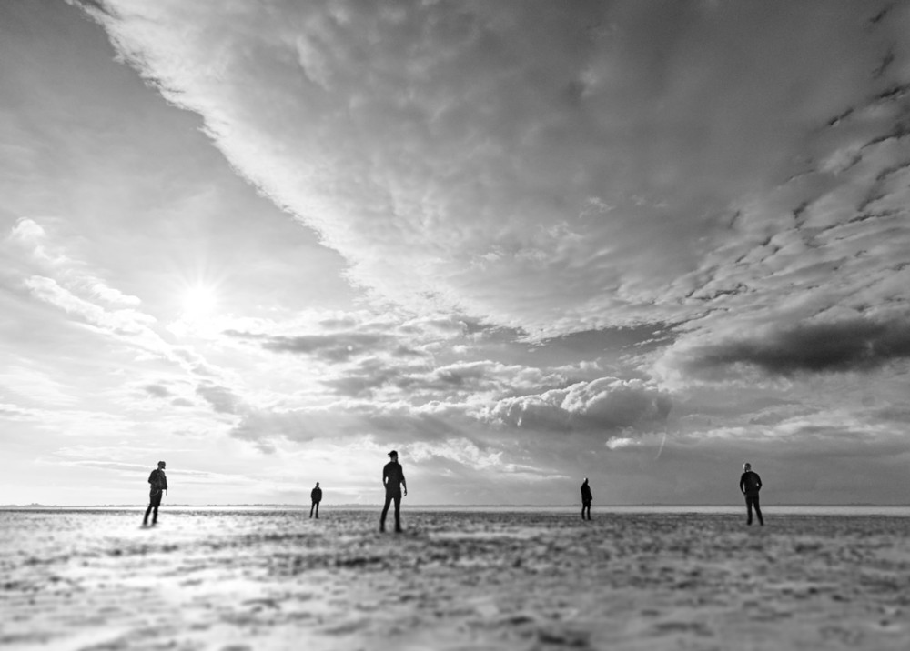 MÆRE: .​.​.​And The Universe Keeps Silent (ALBUM REVIEW)