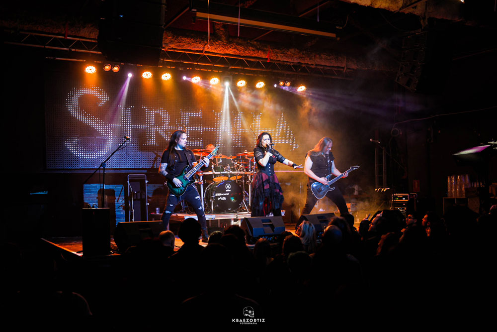 SIRENIA + AGAINST MYSELF en Barcelona, España (Galería)