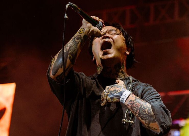 Cantante de Metalcore Admite Haber Fingido Diagnóstico de Cáncer para Recaudar Dinero