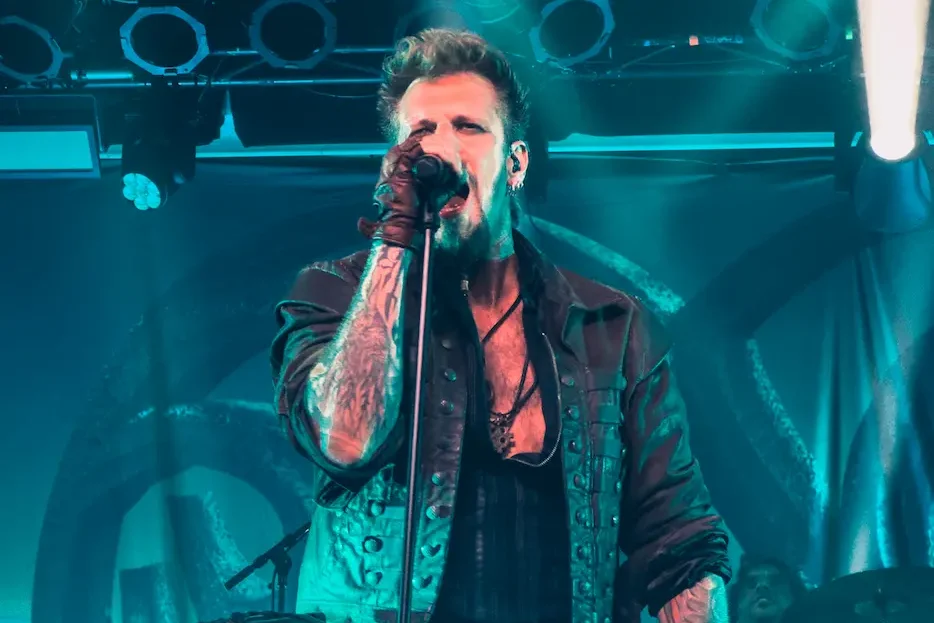 Live Review: D’Artagnan + Manntra + Waldkauz – Herzblut Tour en Berlín (Astra, 10.09.2025)