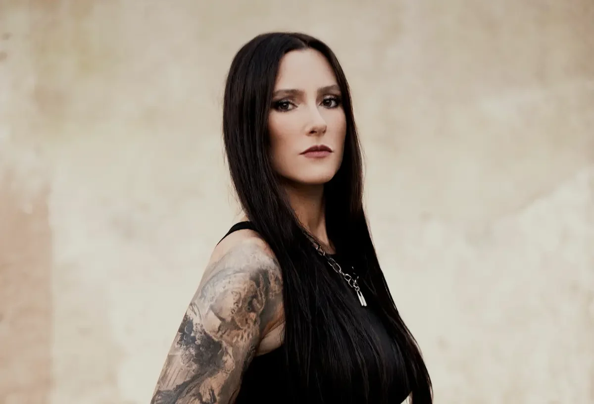 Entrevista con Diva Satanica (BLOODHUNTER): “He tenido que dejar muchas cosas por la música”